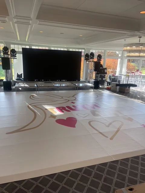 Experiential activation environment installation
