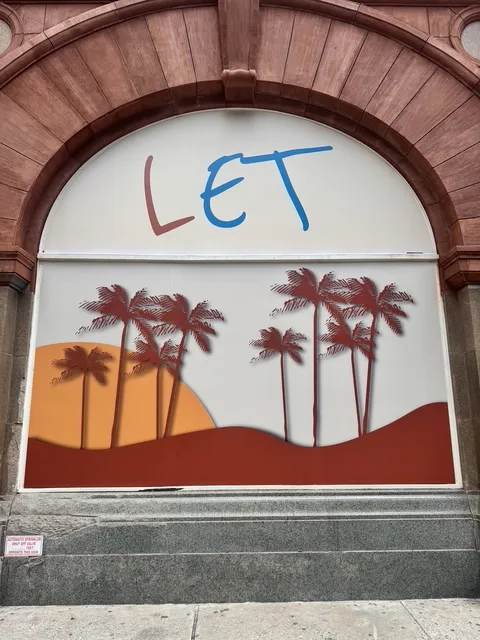 Graphics installation in progress on site